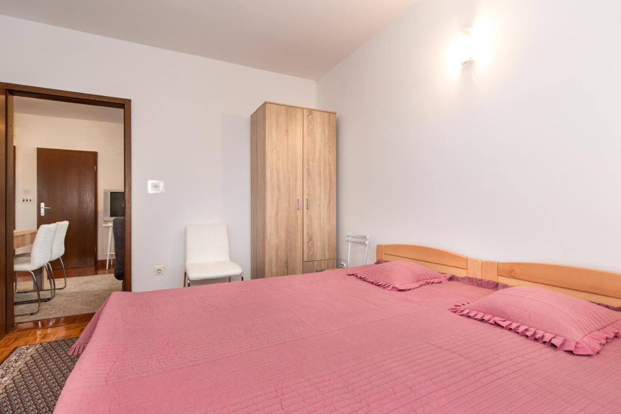 Apartment Drago *Cosy & Close To The Beach! Krk Town Exterior photo