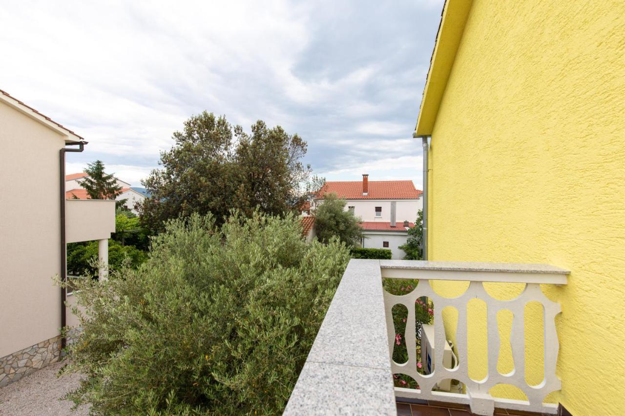 Apartment Drago *Cosy & Close To The Beach! Krk Town Exterior photo