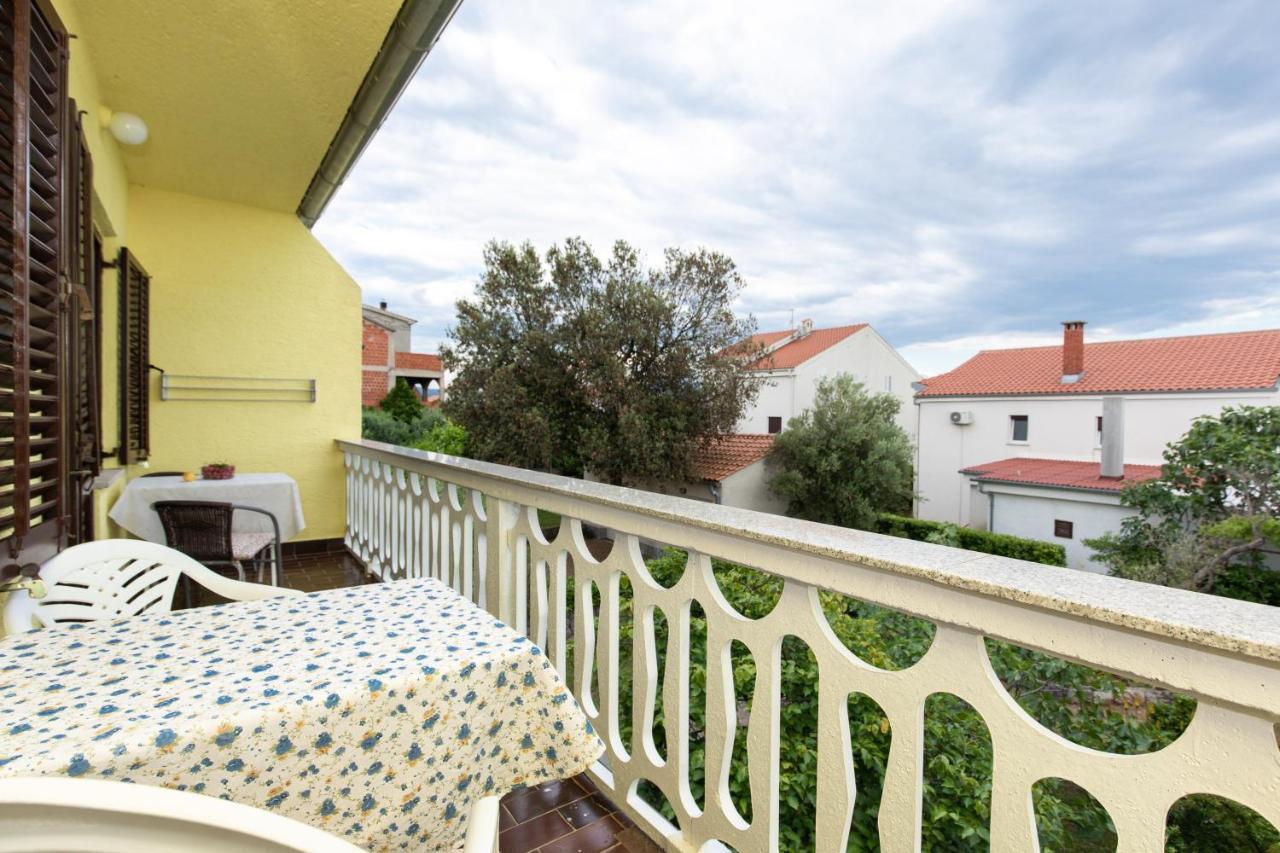 Apartment Drago *Cosy & Close To The Beach! Krk Town Exterior photo